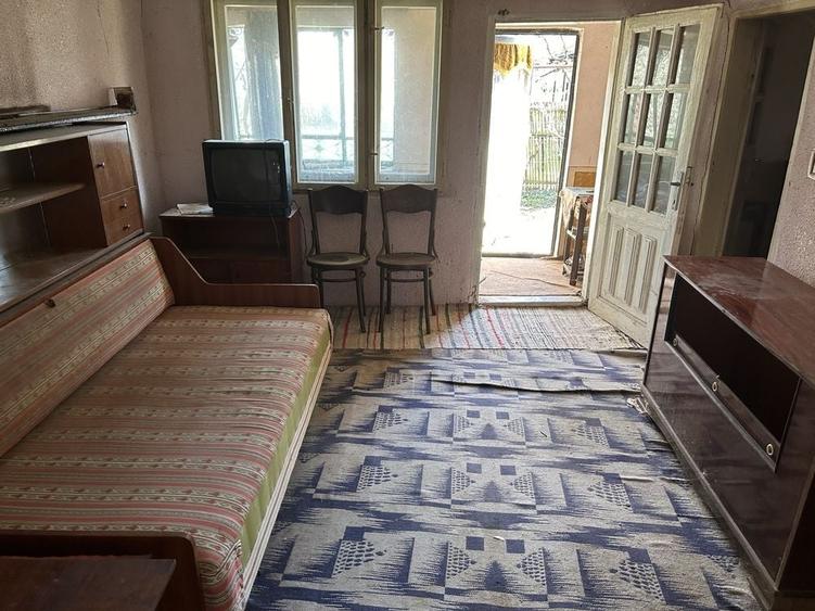 Casă cu 4 camere în Central