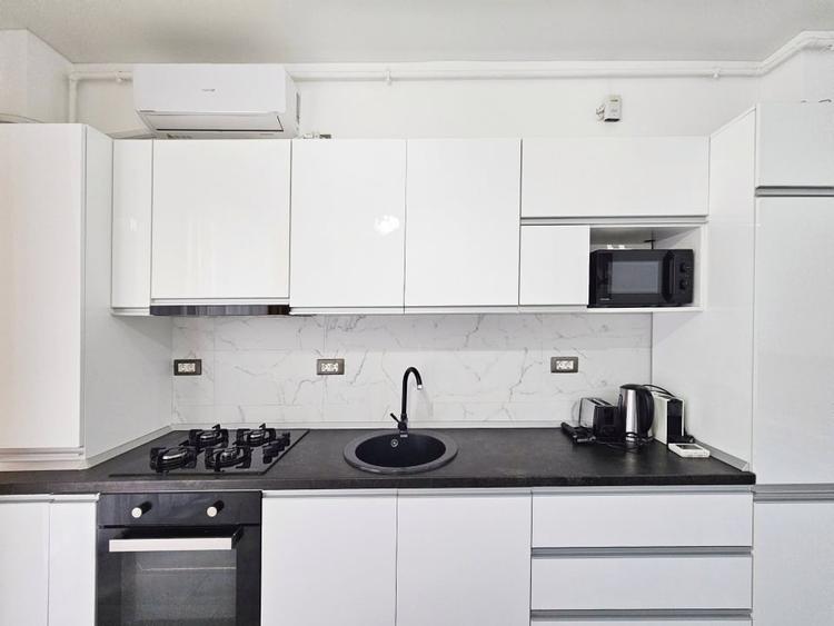 Apartament cu 2 camere decomandat, mobilat în Mamaia-Sat