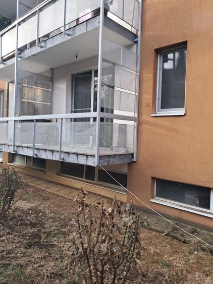 Garsonieră decomandată în Tudor