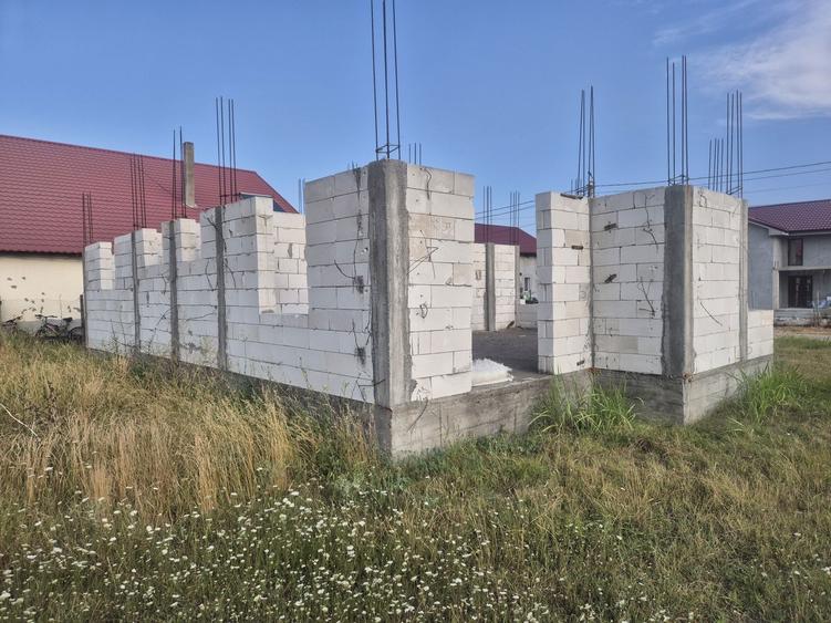 De vanzare teren+casa in constructie - 6