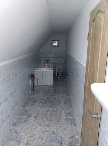 Casă tip duplex cu 4 dormitoare de închiriat – ideală pentru familie/ muncitori - 13