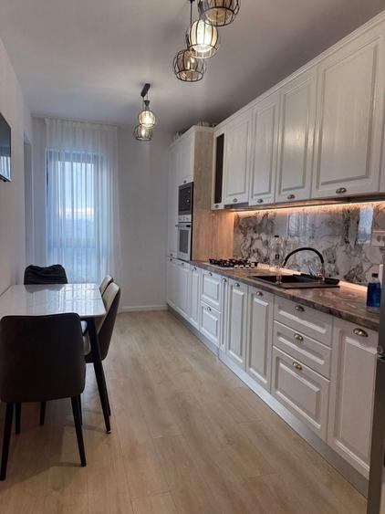 Apartament cu 2 camere decomandat în Exterior Vest