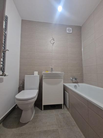 Brancoveanu - Apartament 3 camere - 2 gr sanitare - et 1 -  renovat - decomandat - 7
