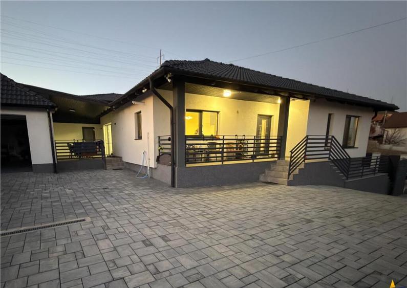 FILM3D! Eleganta si stil:Vila contemporana Sancraiu de Mures - 12