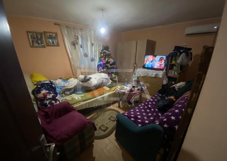 Casa-Decomandata- Sector 5 - 1