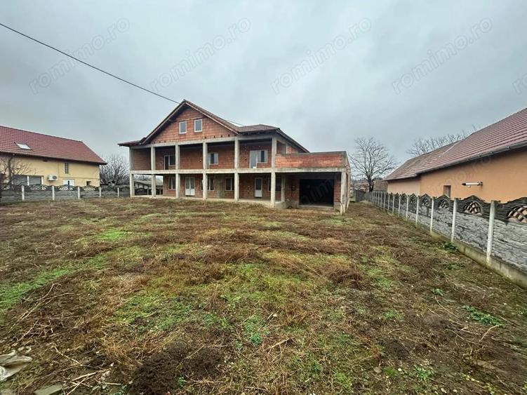 Casa la rosu, 600mp utili, 1150mp teren, Comuna Mihalt - 7