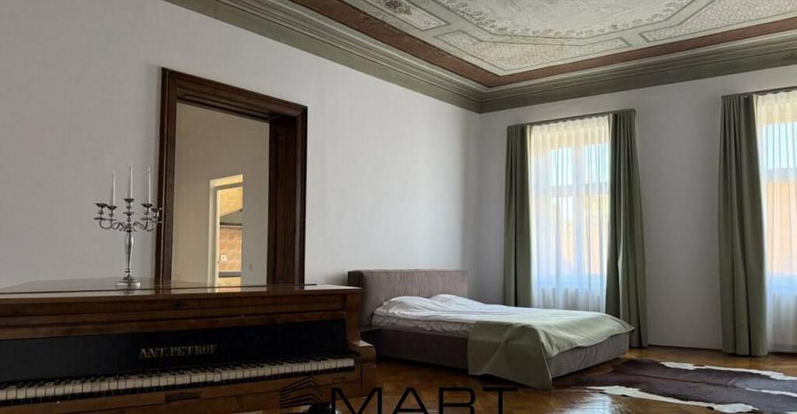 Apartament cu 3 camere in Centrul Istoric - 1