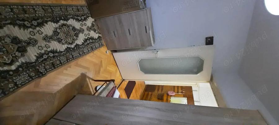 Vanzare apartament cu 3 camere in Cartierul Dambu Pietros. - 2