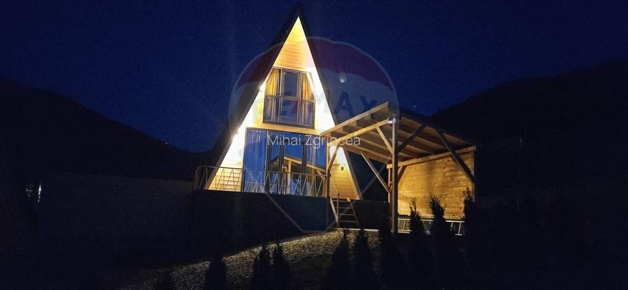 Proprietate Speciala in Gura Raului, Sibiu - Doua Cabane A-Frame Proprietate Speciala in Gura Raului, Sibiu - Doua Cabane A-Frame