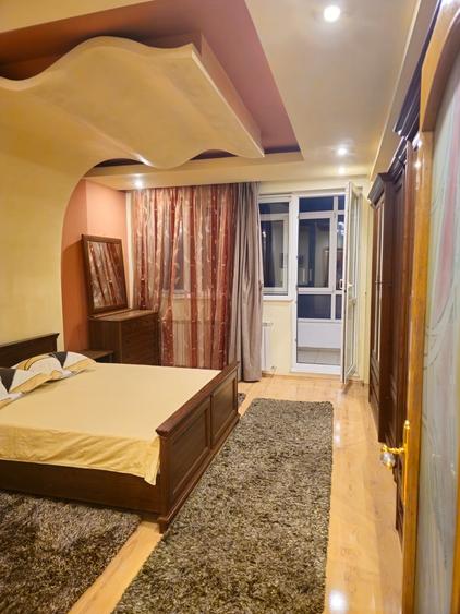 Apartament 3 camere - Ultracentral - zona Peninsula - 1.100 euro/luna (Cod E2) - 8