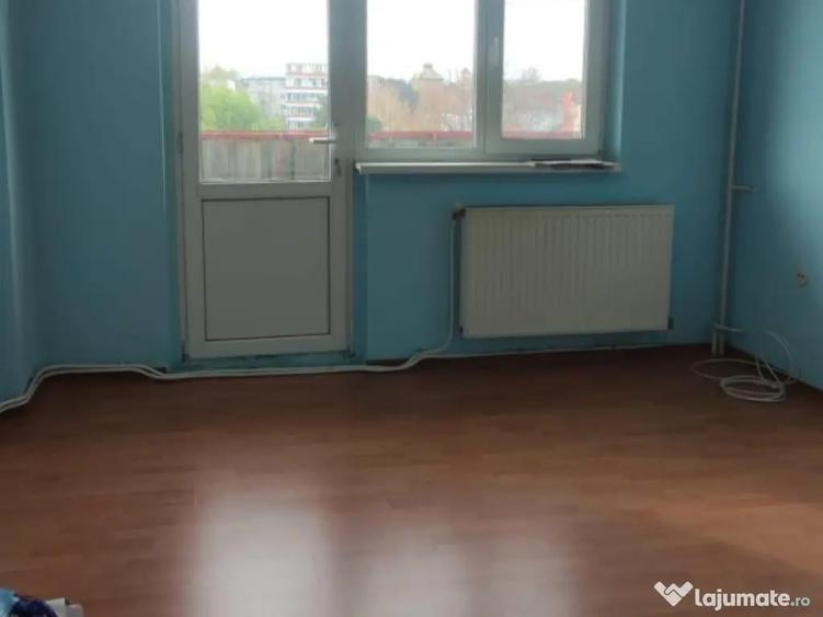 Apartament 4 camere confort 1 zona Garii , Liber - 3