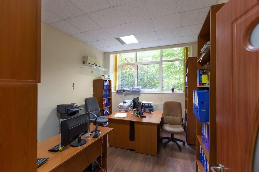 Spatiu comercial de vanzare in Bacau - sediu firma - 13