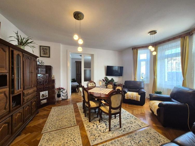 Piața de Miercuri, casă singură în curte, renovată 2025 - 5