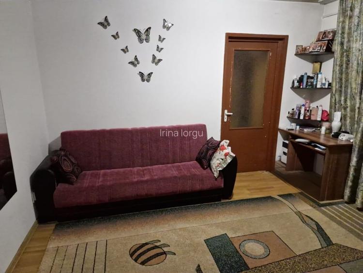 Ap 2 cam, Alexandru cel bun, langa Piata