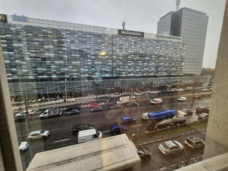 2 camere decomandat,et.4, Piata Victoriei, vis-a-vis America House - 5