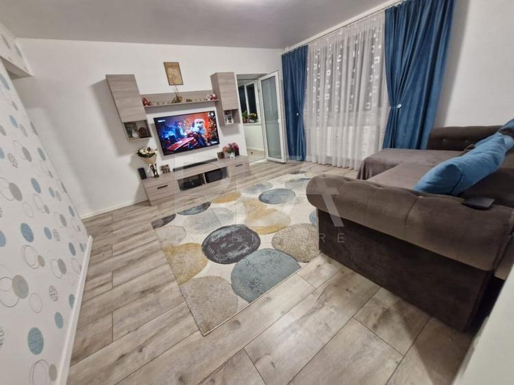 Apartament cu 2 camere la 5 minute de mers pe jos de statia de metrou Titan - 1