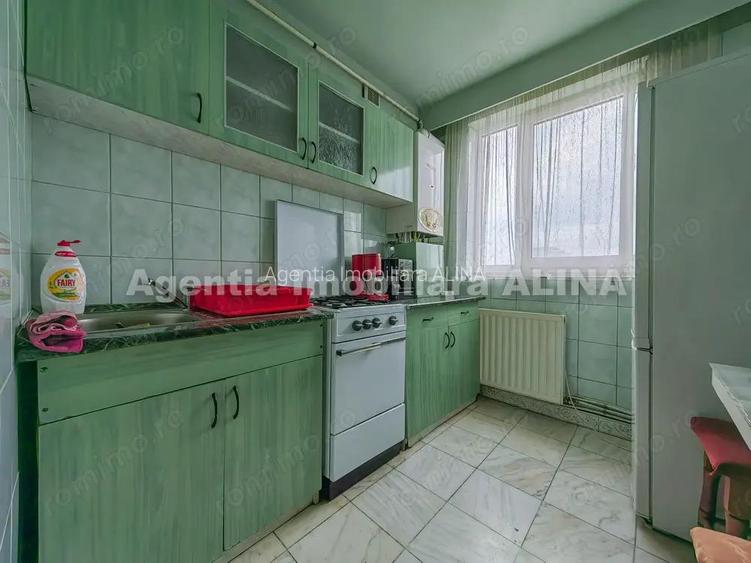 Ap. 2 camere in Deva, zona Piata centrala, Aleea Pescarilor, 42 mp, decomandat, etaj 5, lift... Ap. 2 camere in Deva, zona Piata centrala, Aleea Pescarilor, 42 mp, decomandat, etaj 5, lift...