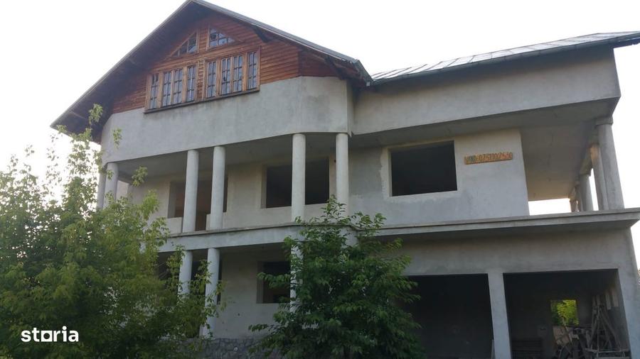 Campina - Cartier Reziden?ial - casa + teren 1974mp - 230000 Euro - 3