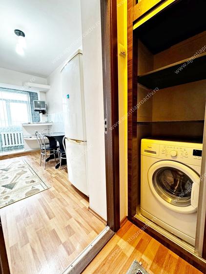 	Apartament cu 2 camere, situat la etajul 3, in Siderurgistilor Vest. - 8