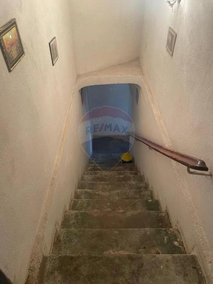 Casa cu 3 camere de vanzare in zona centrala comison 0% - 10