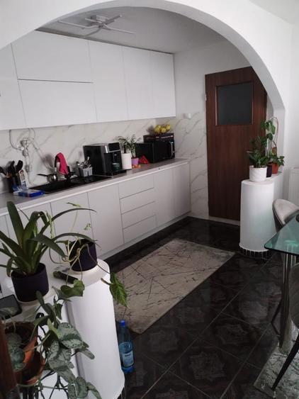 Casa de vanzare in cartierul iosia - 1