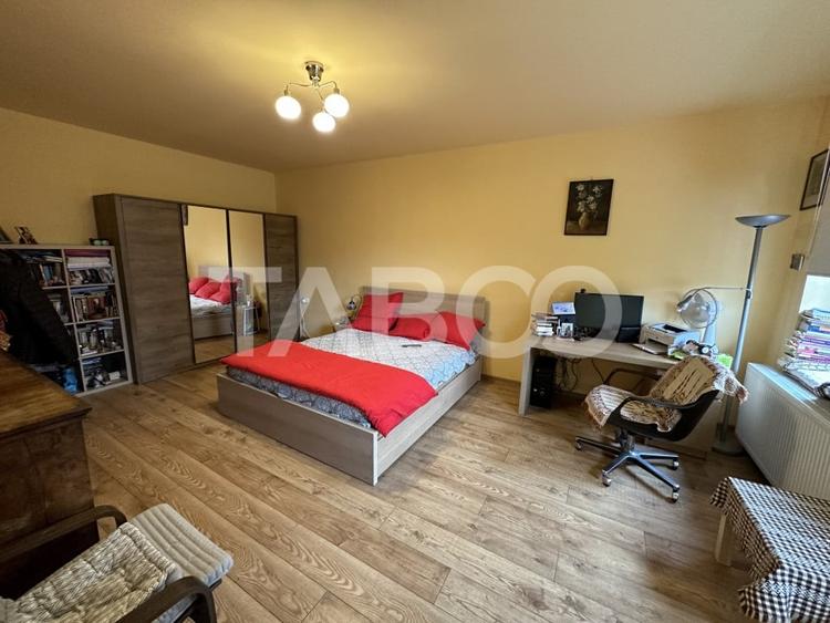 Spatiu 550 mpu pretabil clinica sau cladire birouri zona Lupeni Sibiu - 9