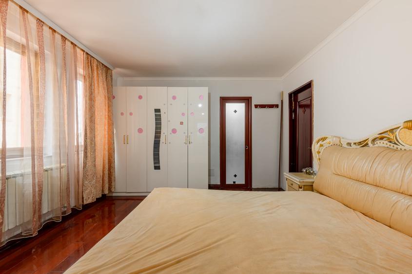 Vilă spațioasă S+P+1+M | 306 mp utili | Sector 3 – Trapezului | 9 camere | 4 Bai - 8