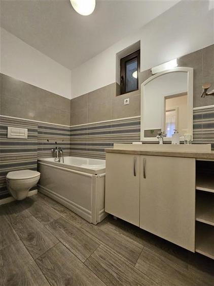 Inchiriere apartament 4 camere - Calea Calarasilor   Strada Tepes Voda   loc par - 13