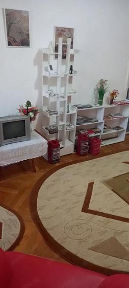 Inchiriez apartament 3 camere - 5