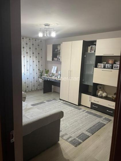 Apartament cu 2 camere decomandat, mobilat în Rogerius