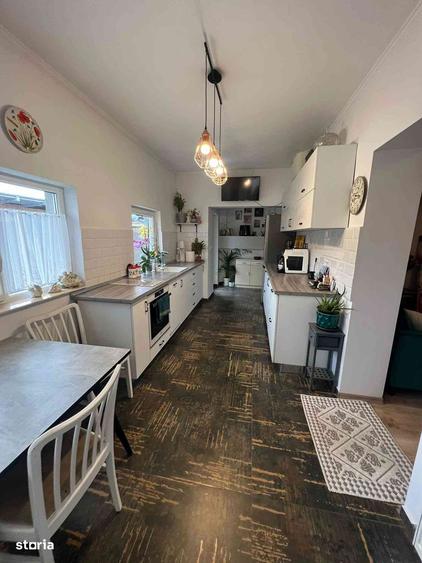 Casa singur in curte zona horea - 8