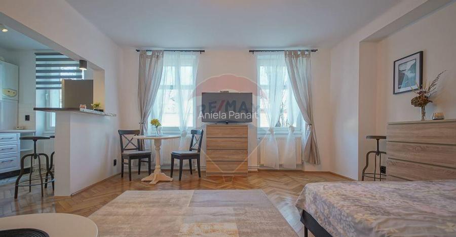 De vanzare apartament renovat lux, cu 1 camera, fara c...