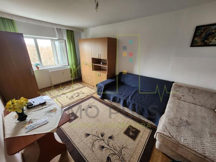 Etaj intermediar. Bucatarie din constructie. Telegrafului. 4 apartamente / etaj - 2