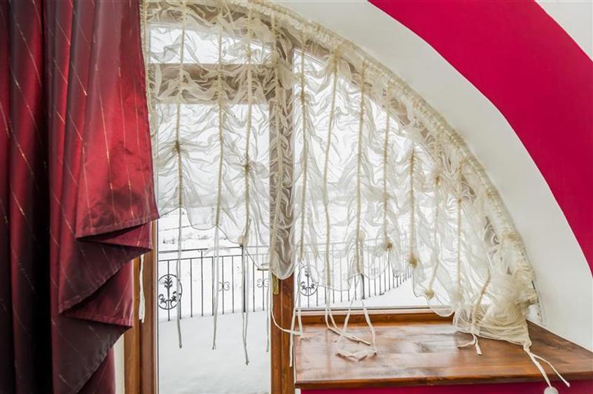 Rafinament in cartier linistit, pe 30.000 mp teren paradis, facilitati Premium - 21