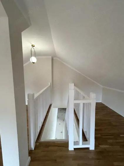 Apartament 2 camere, semidecomandat, 64mp utili, pod amenajat, zona Dambovita - 8