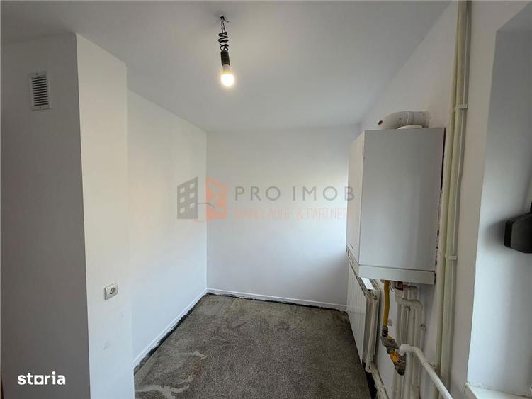 Apartament 3 camere cf 2 decomandat Zona Micro 14 - 6