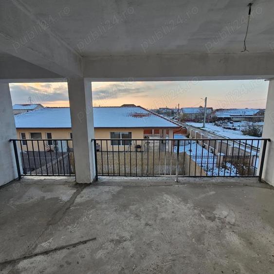 De vanzare apartament 3 camere, semifinisat - 2