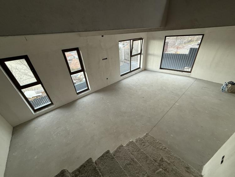 EXCLUSIVITATE !! COM 0% !! De vanzare duplex 4cam 160mpu D+P+E teren str Oasului - 8