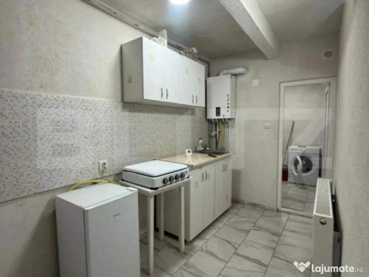 Apartament 2 camere, decomandat, zona 9Mai - 2