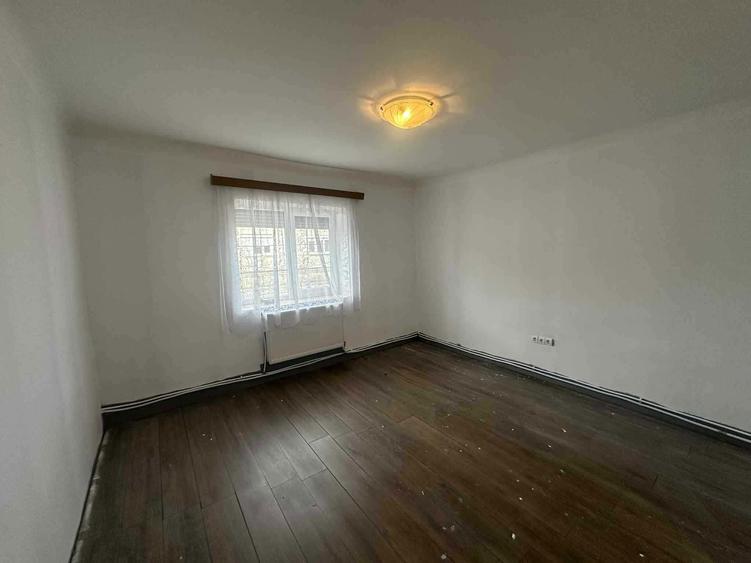 De vanzare - Casa in comuna Ghenci, la doar 7 km de orasul Carei - 3