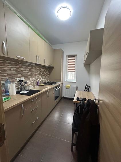 Garsoniera de inchiriat- Aparatorii Patriei, sector 4 - 4