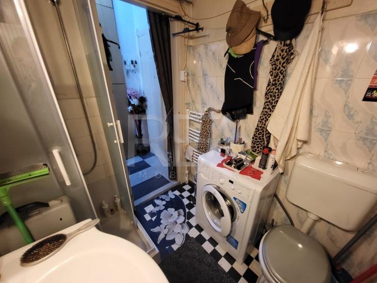 Garsoniera, Universitate - 8