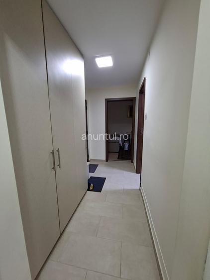 Obor Colentina, Teiul Doamnei, langa Sectia 7 Politie