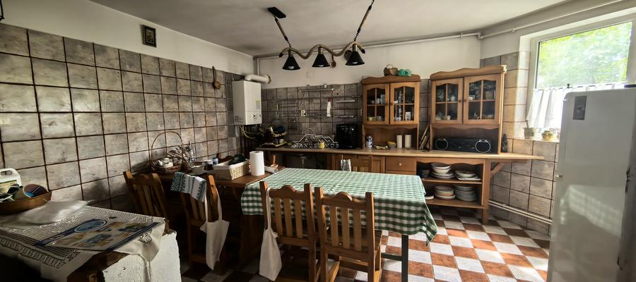 Casa Breaza 229 mp , teren mare 4600mp , la 2km de piata - 2