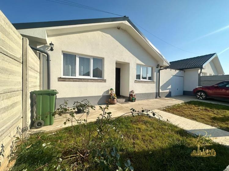 Casa cocheta cu 3 camere si garaj de vanzare in Nojorid - Bihor - 11