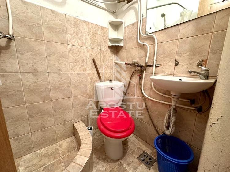 Garsoniera la etajul 1 in zona Girocului - 4