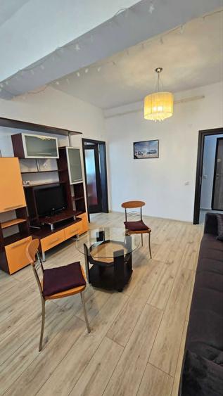 Apartament cu 2 camere decomandat în Canta