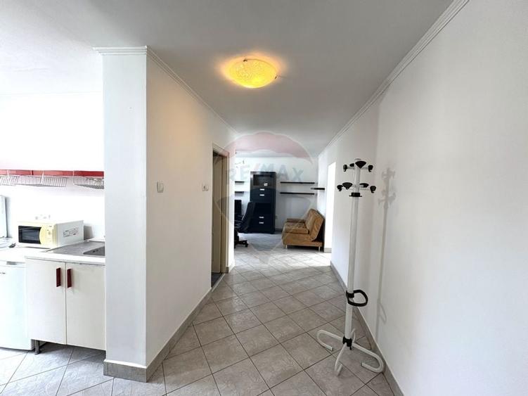 Apartament 2 camere de închiriat în zona Centrala cu loc de parcare - 4