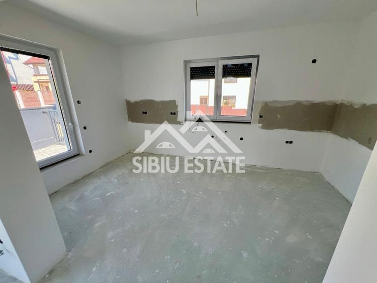 Casă Individuală cu garaj dublu de Vânzare în Șelimbăr, zona Lidl - 11