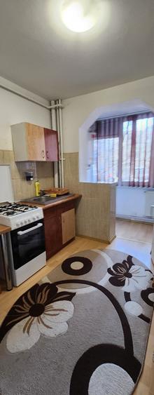 Apartament cu 2 camere in zona Grivitei, etaj 1, 2 balcoane, beci! - 1
